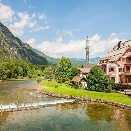 Apartment Stellar In Bad Goisern With Swimming Pool